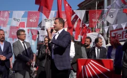 CHP Balıkesir Büyükşehir Belediye Başkan Adayı Ahmet Akın Ayvalık’ta Miting Yaptı