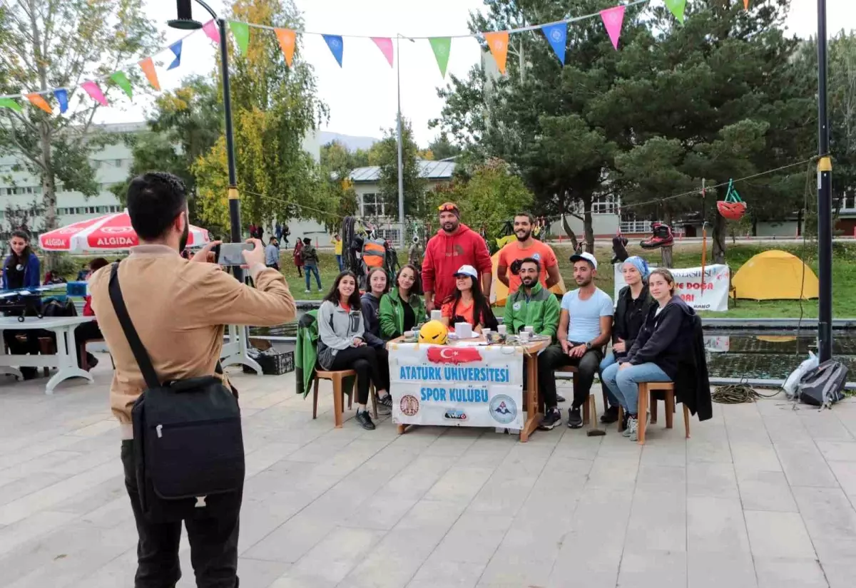 Atatürk Üniversitesi Yeni Öğrencilere Oryantasyon Düzenliyor